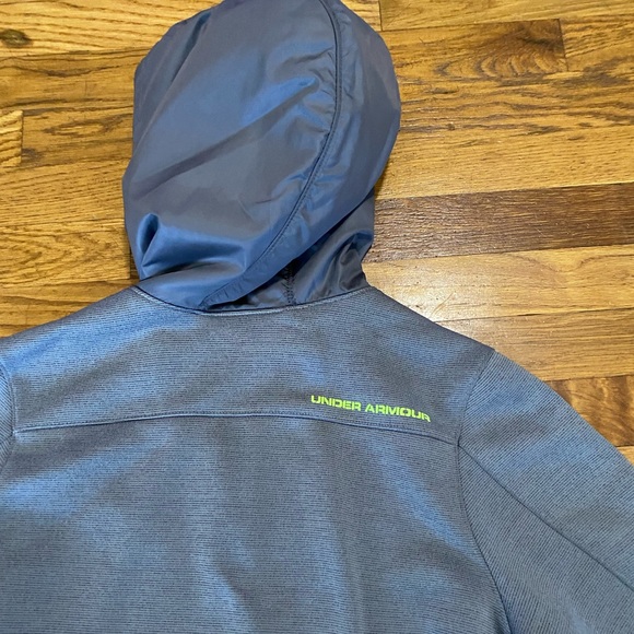 Under Armour Youth XL hooded jacket! EUC! - Picture 6 of 7